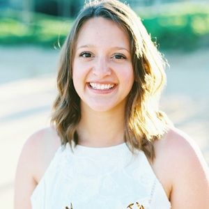 Meet your Posher, Julisa